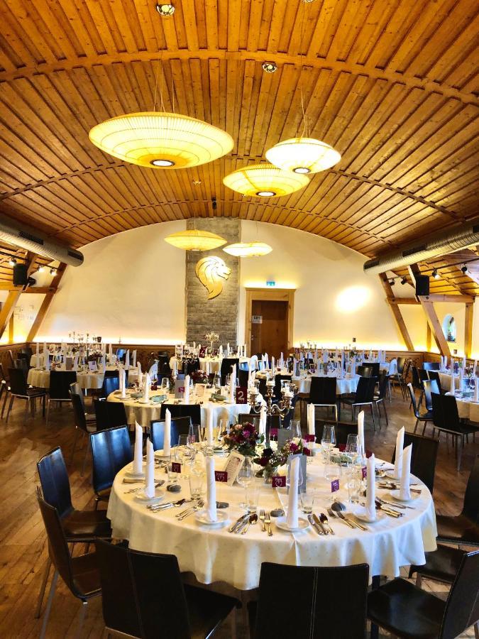 Hotel & Gasthof Loewen أولم المظهر الخارجي الصورة