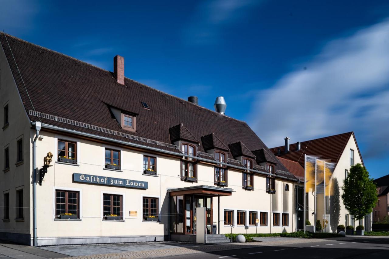 Hotel & Gasthof Loewen أولم المظهر الخارجي الصورة